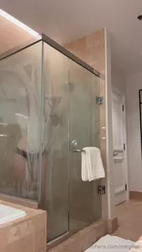 Poster: Megnut - OnlyF@ns topless nice tits in shower