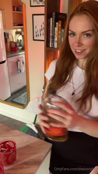 Poster: Responsive Theivoryfox in fantastic porn